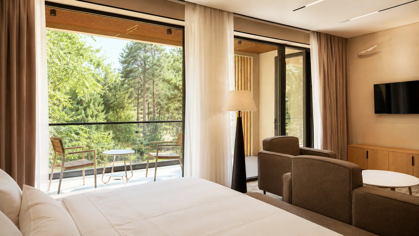 Garden Rooms — двуспальная кровать